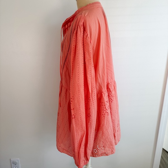 Liv Los Angeles Peach Eyelet Blouse - Picture 9 of 15